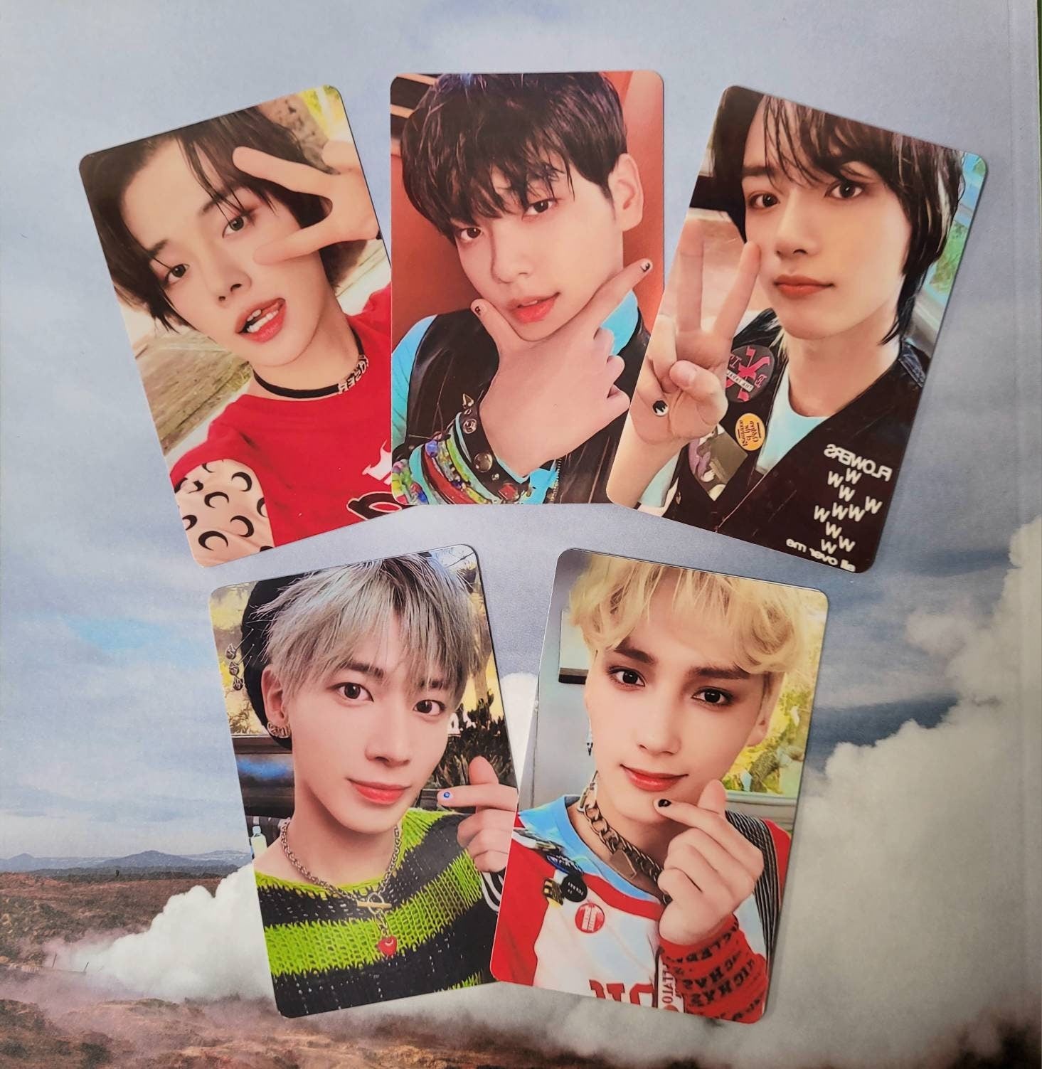 TXT photocard top