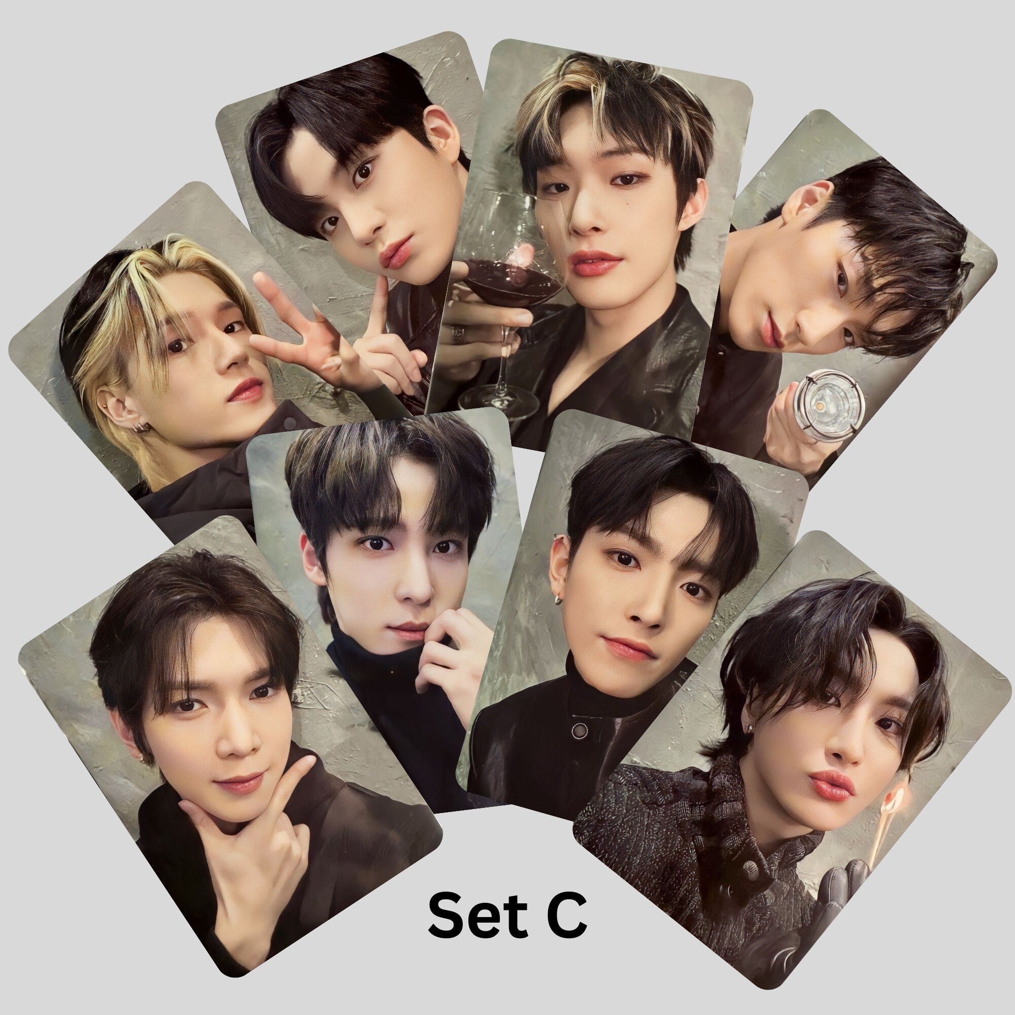 ATEEZ Yeosang 2023 deals Season’s Greetings Both Version Photocard